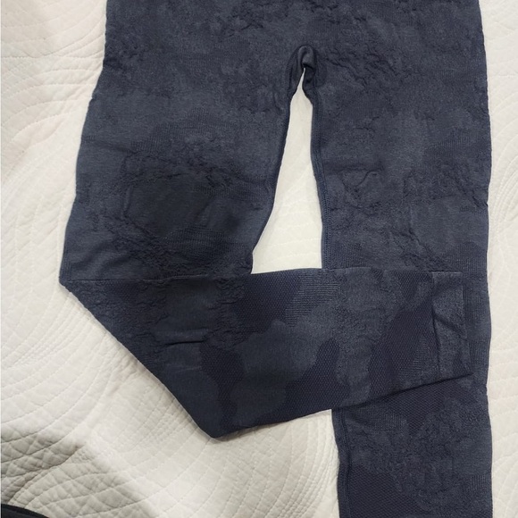 Gymshark,size XL ,Black color - Picture 2 of 7